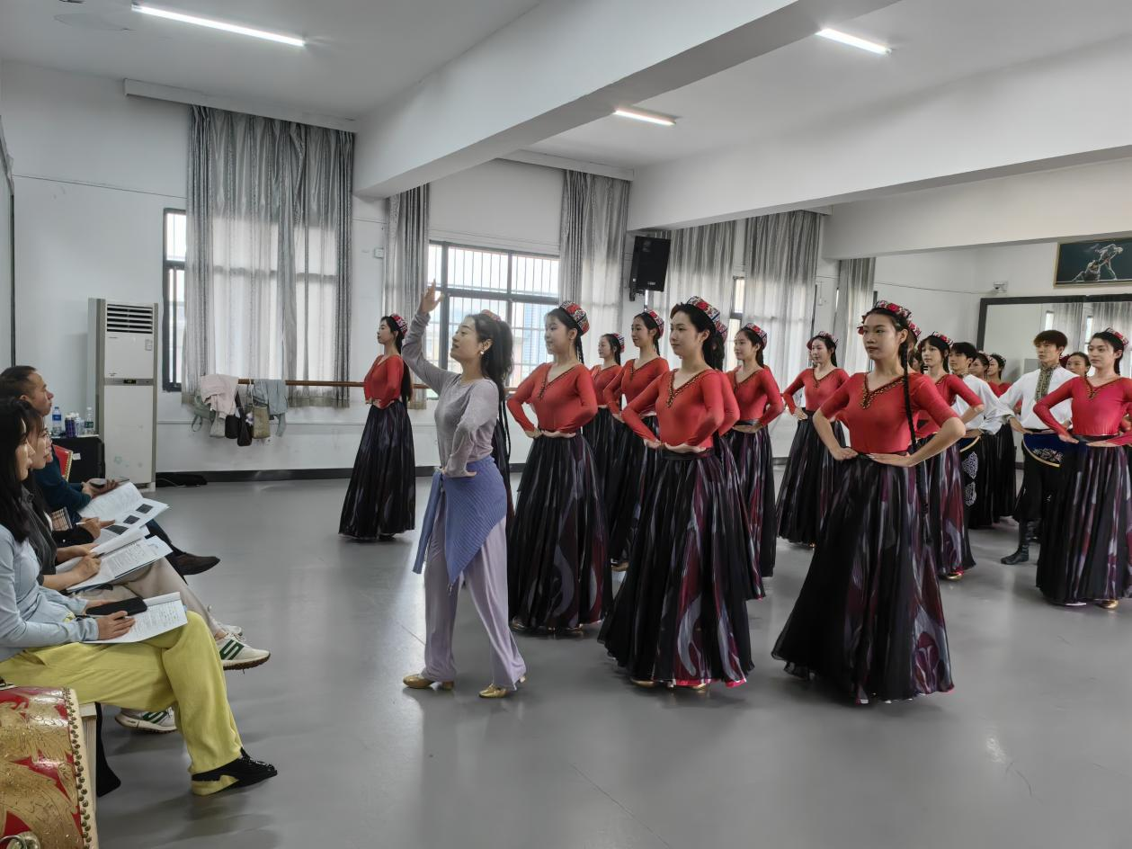 1714cbfe45ed4075bbe298261eb38a16.png 1714cbfe45ed4075bbe298261eb38a16.png