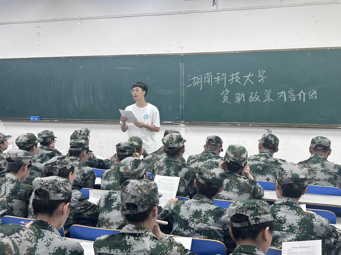 2b4cf7a6c75a4cfd90418193aeb98f5a.png 2b4cf7a6c75a4cfd90418193aeb98f5a.png